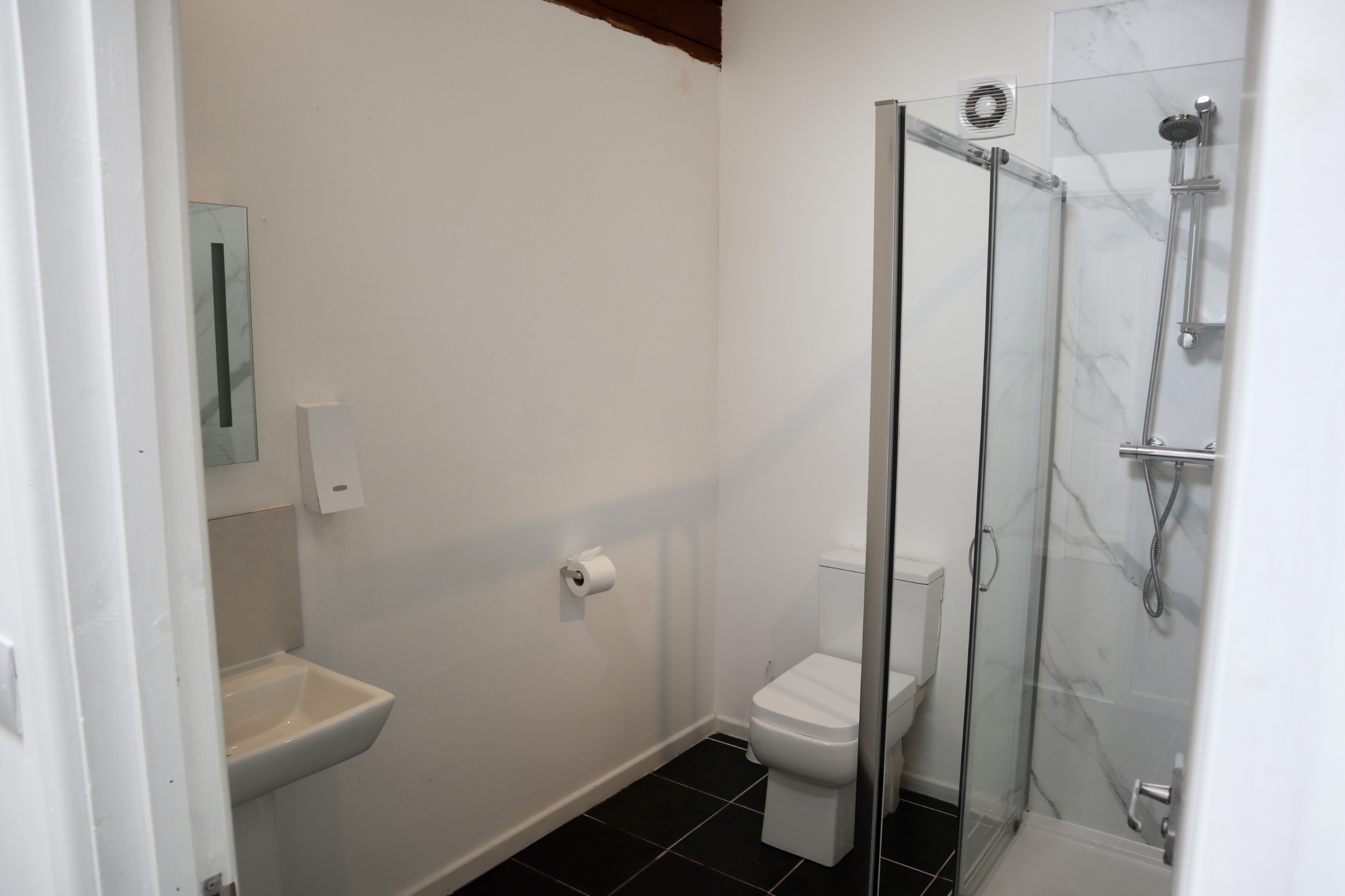 Robinswood Suite thumbnail 3